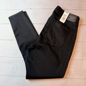 NWT - Denizen By Levi’s - Women’s Black High Rise Skinny Jeans - Size 12.
